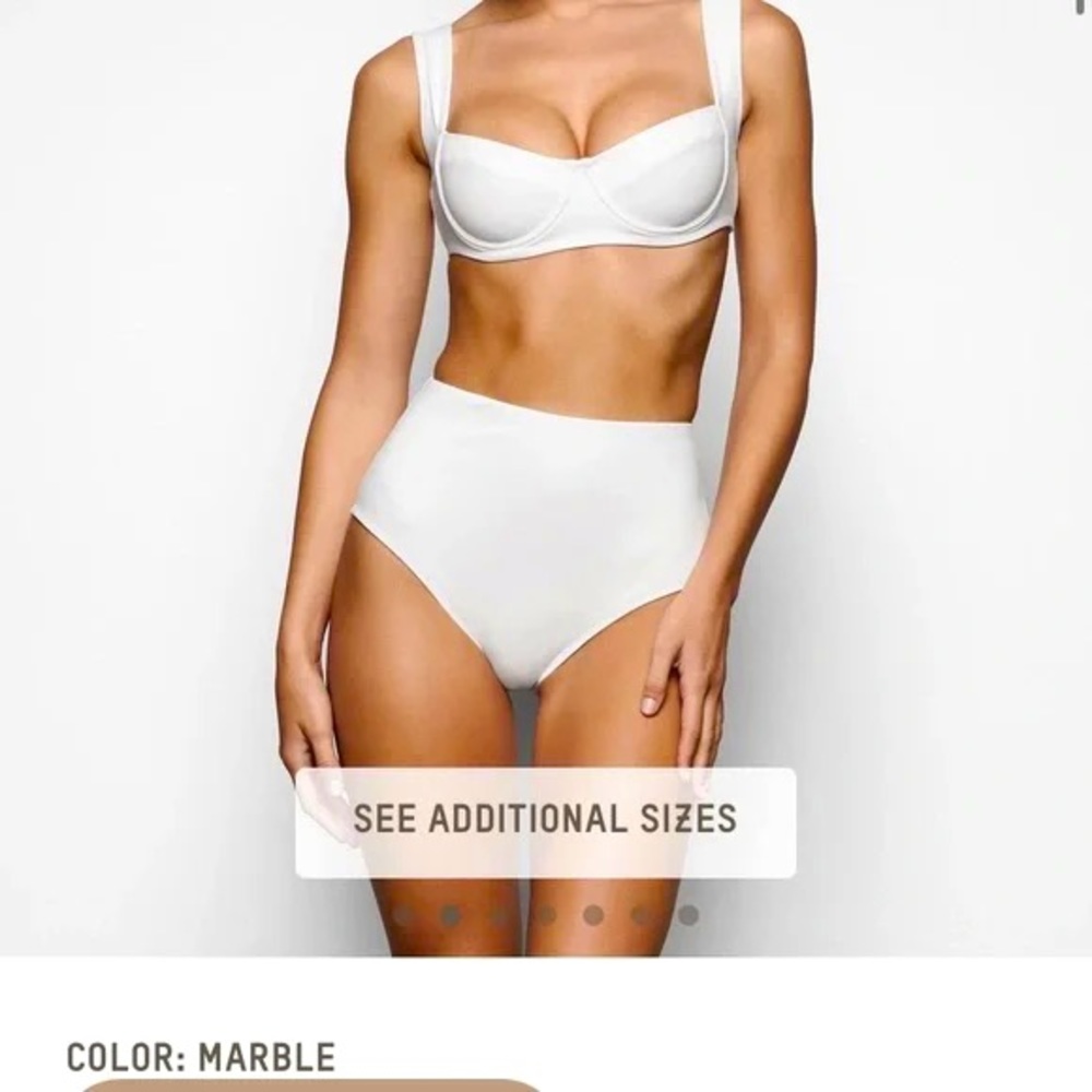 SKIMS Shaping Swim unlined underwire bikini NWT